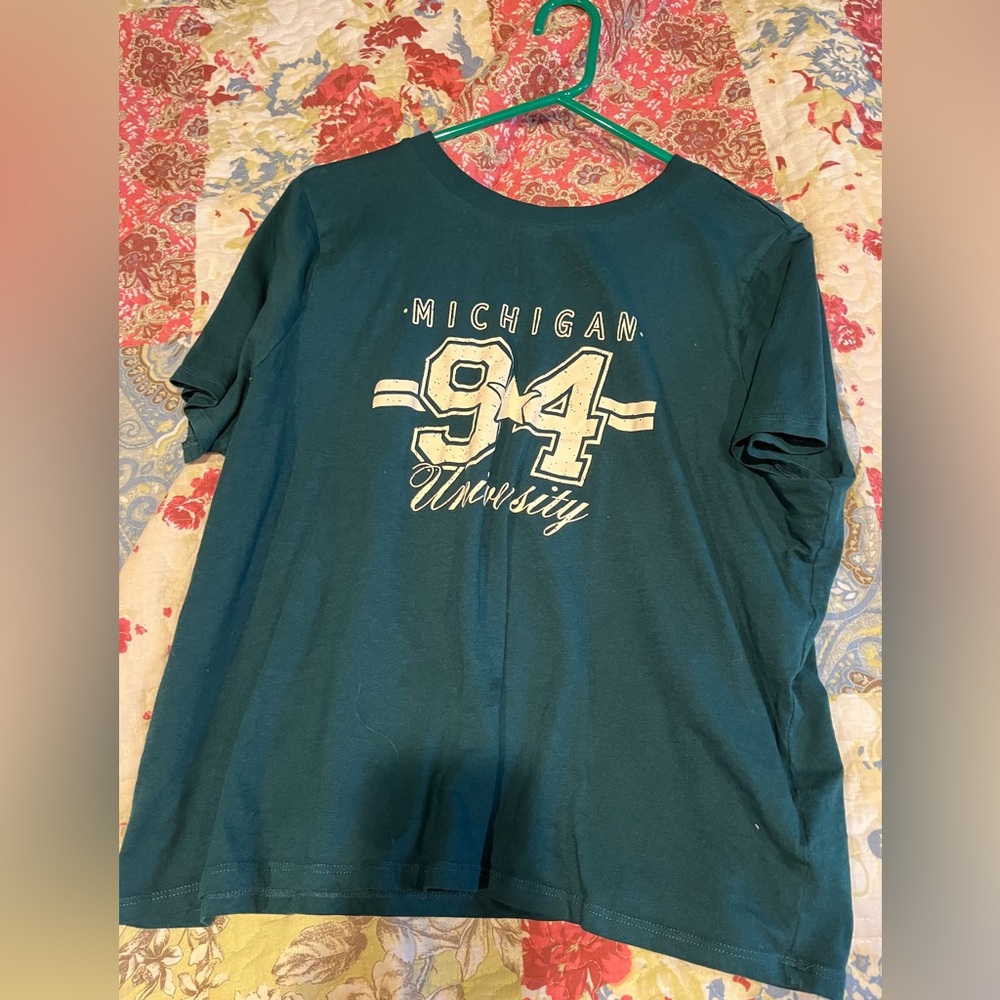 women’s michigan university tee shirt